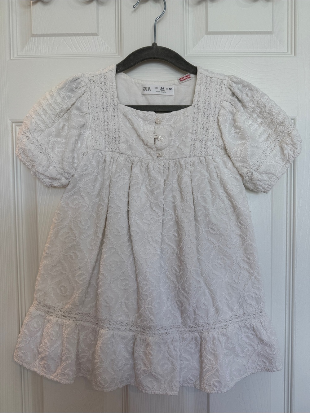 Zara White Embroidered Puff-Sleeve Peasant Top